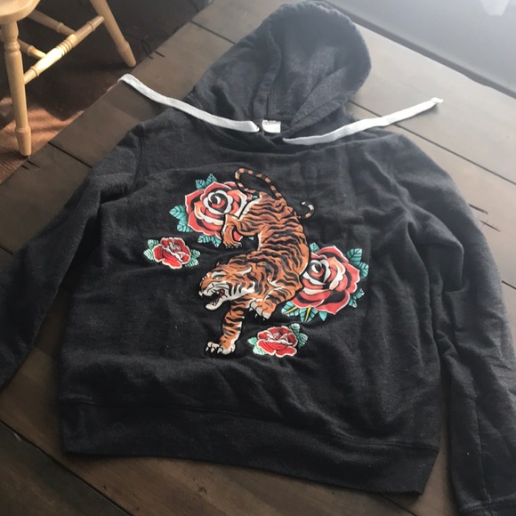 2 hooded Preowned sweatshirts - Picture 3 of 8